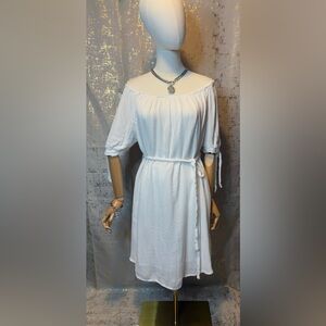 💥White Off-Shoulder Dress with silver metallic streaks